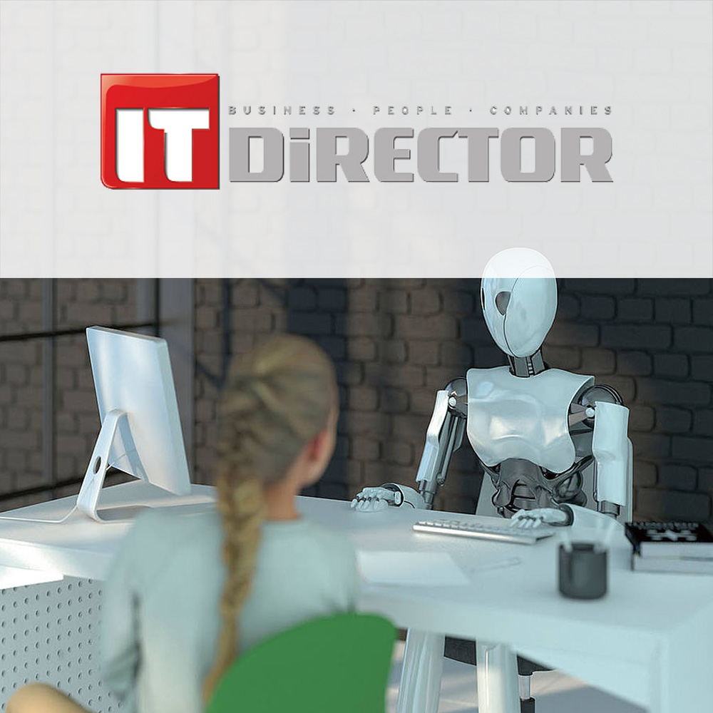 IT Director Logo über einem Roboter an einem Schreibtisch